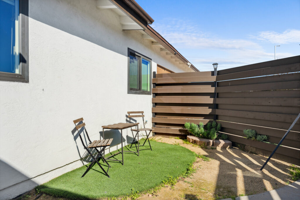 005_327 L St Middle Unit_HIGH RES_20250324