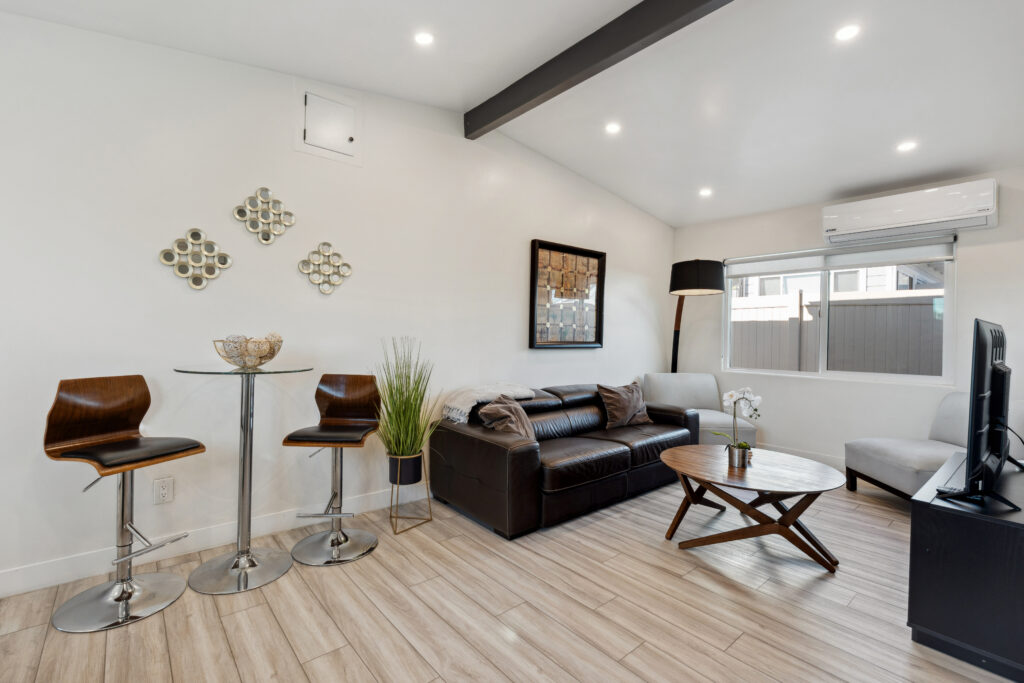 007_327 L St Middle Unit_HIGH RES_20250324