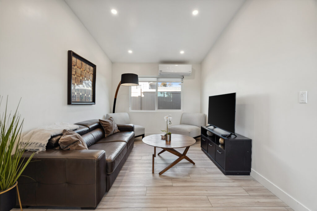 008_327 L St Middle Unit_HIGH RES_20250324