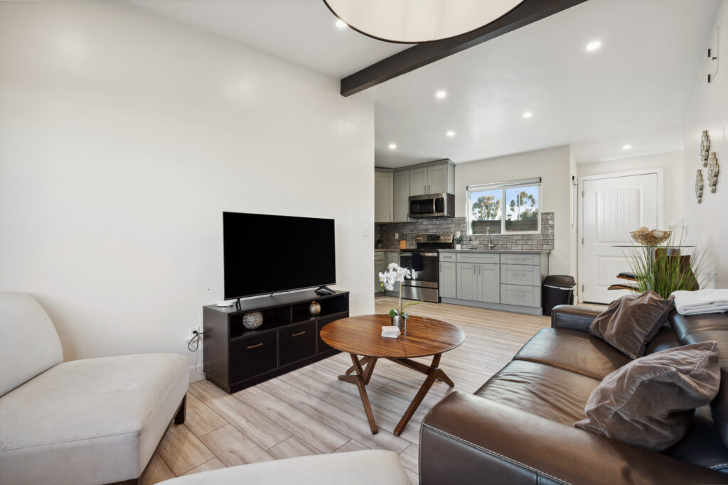 012_327 L St Middle Unit_HIGH RES_20250324