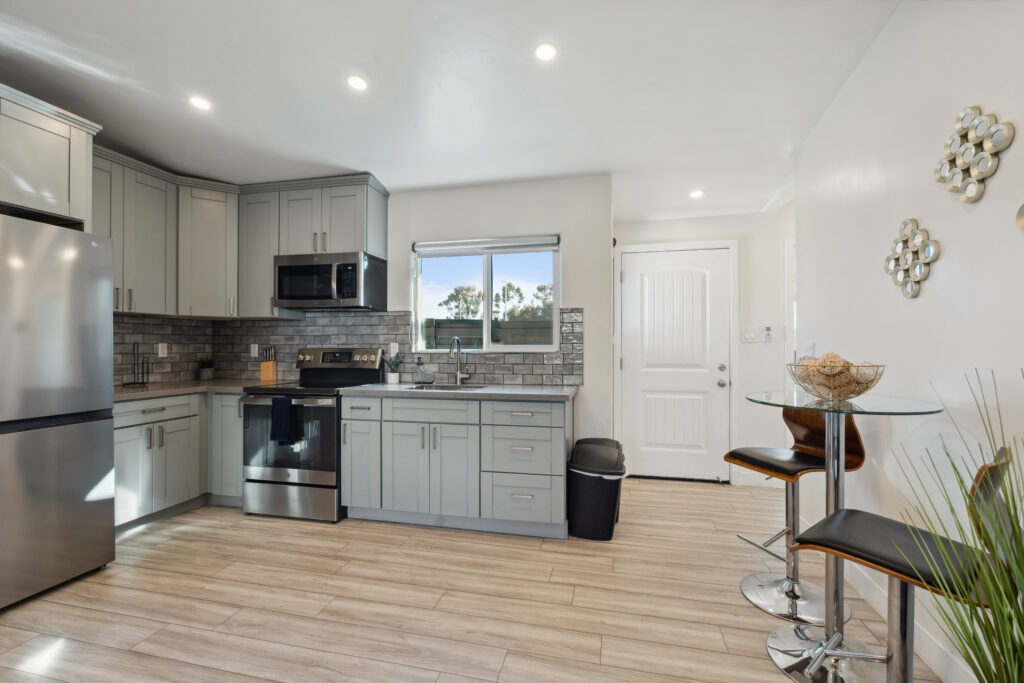 013_327 L St Middle Unit_HIGH RES_20250324